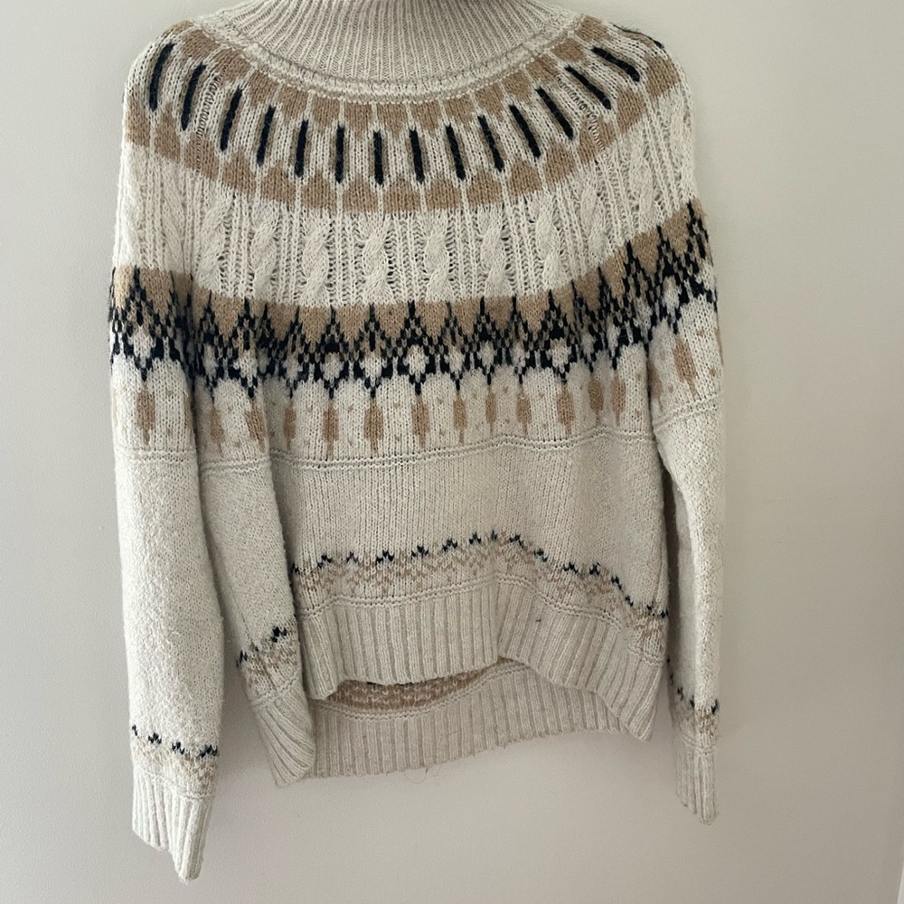 Old Navy Beige and Black Patterned Turtleneck Sweater